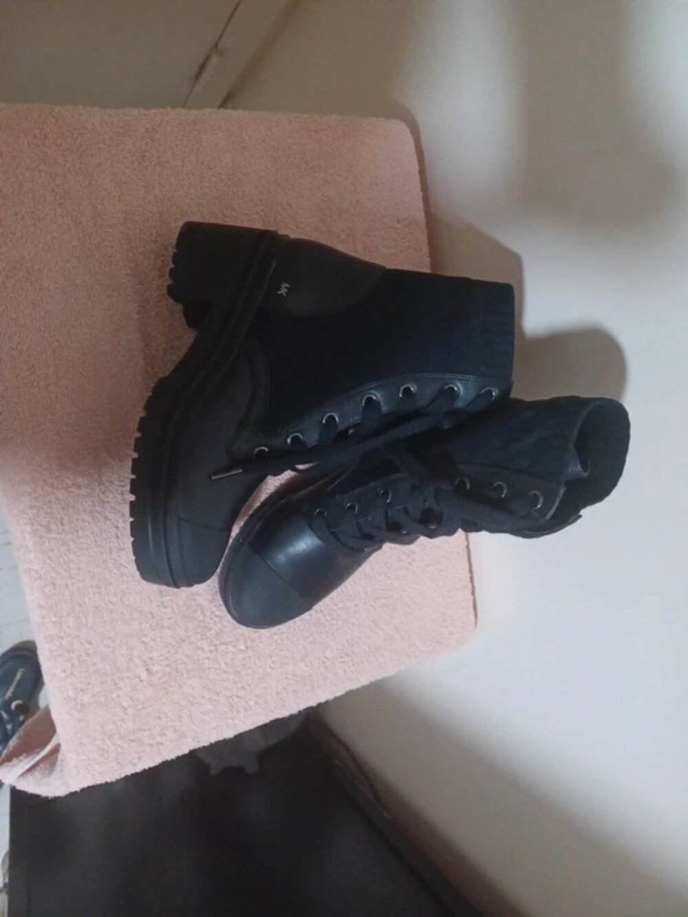 boots - Picture 2 of 2